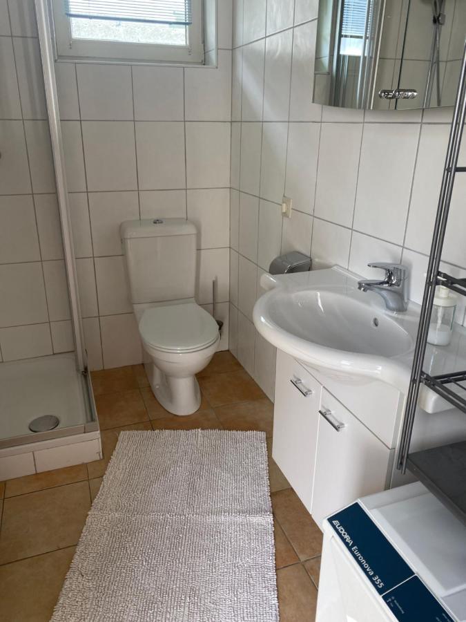 V Gemuetliches Gartenhaus Smihel nad Pliberkom Eksteriør billede